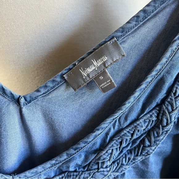 Neiman Marcus Chambray Tencel Double V-Neck Ruffle Cap Sleeve Top Size S - Picture 6 of 6